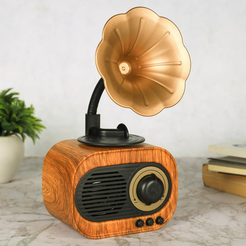 Vintage Gramophone Bluetooth Speaker: Portable with Hands-Free Calling, 6 Hours Battery Life